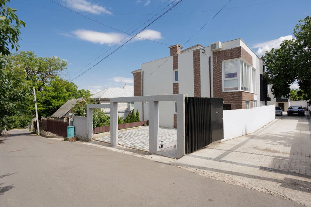 Casă 120 m² pe teren 3 ari