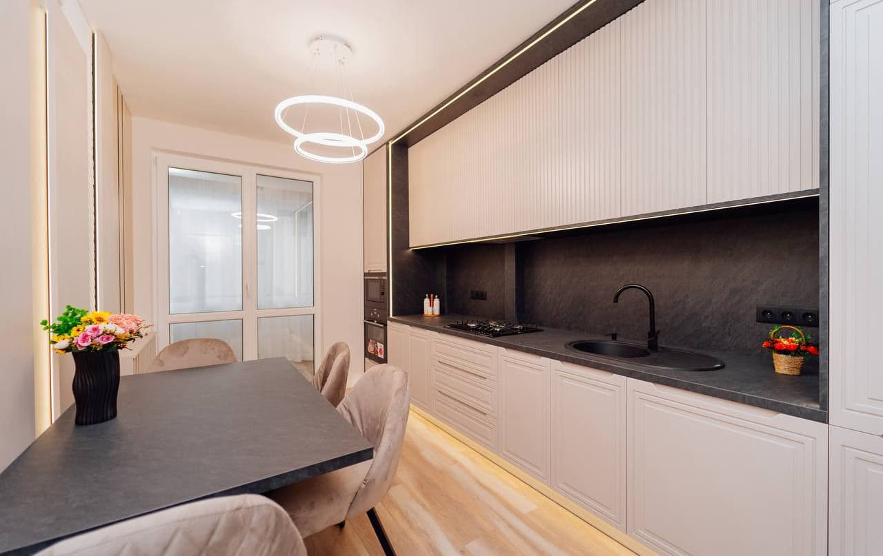 Apartament cu 3 camere, 92 m², 1 etaj
