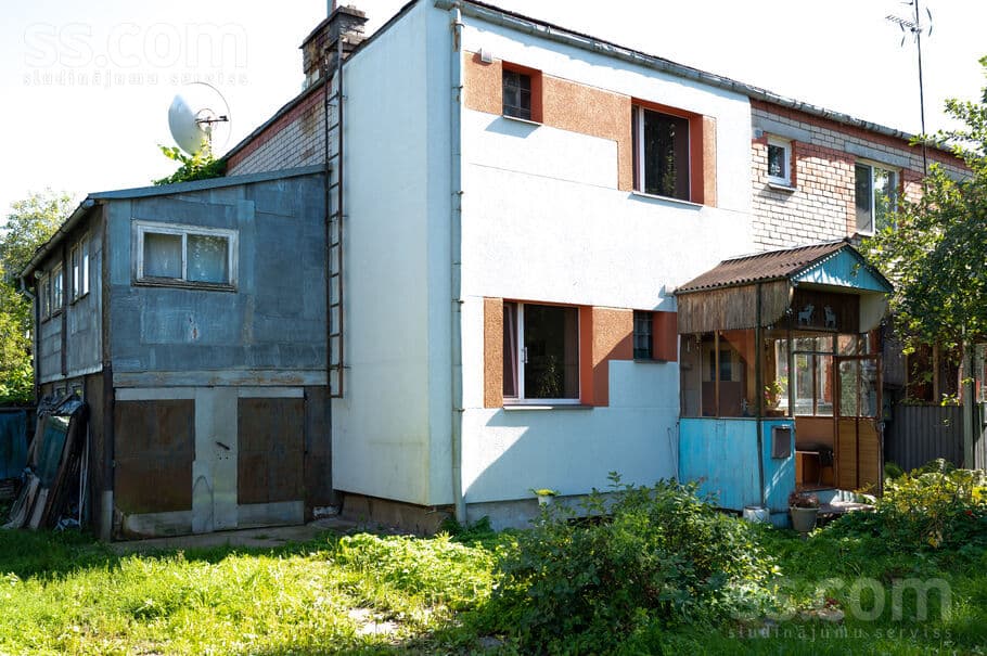 3 rooms, 105.0 m², Pārdodas divstāvīgs trīs istabu dzīvoklis ¼ daļā mājas – ar atse, Jelgava