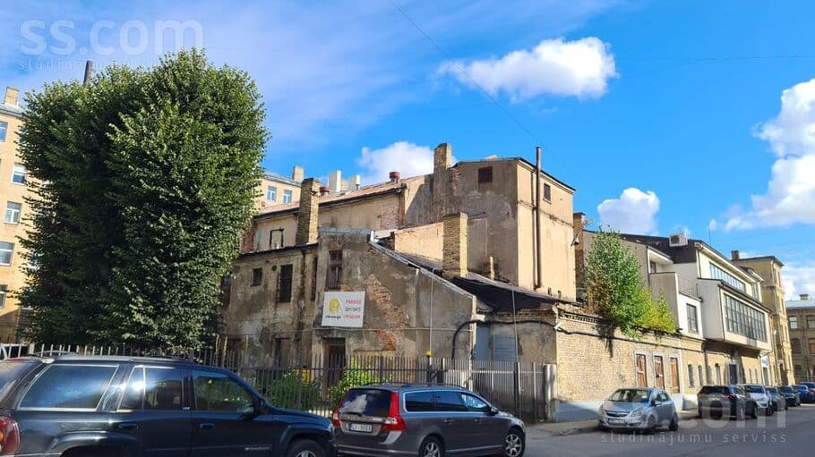 3 rooms, 300.0 m², Centre, Centre