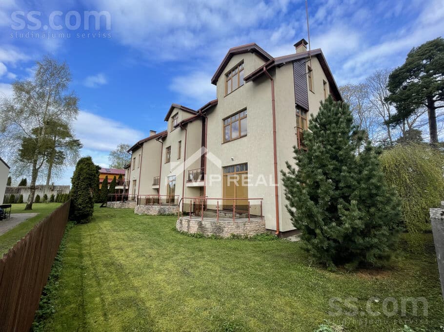 3 rooms, 500.0 m², Pārdod rindu mājas sekciju Jūrmalā, Majoros – blakus Lielupei
Tiek pied, Majori