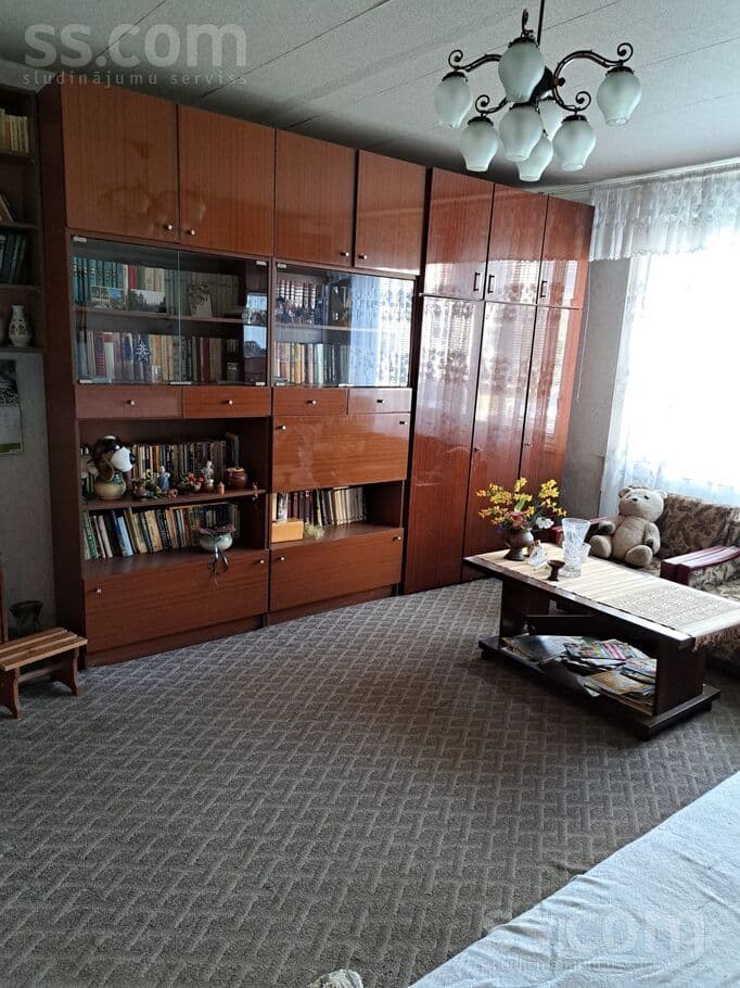 3 rooms, 64.0 m², Īpašnieks pārdod 3 istabu dzīvokli Jēkabpilī, Nameja ielā 36. Dz, Jēkabpils
