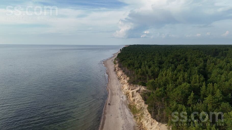 Land, 300.0 m², Pārdod zemesgabalu pie jūras – tikai 300 m līdz Staldzenes stāvkrastam.
Īpaš, Ventspils