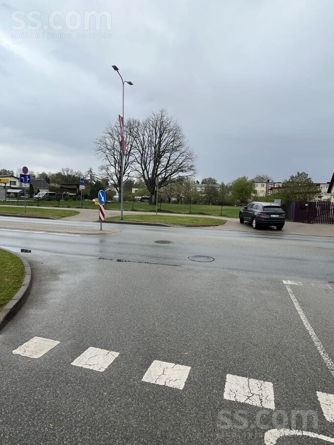 Land, 2326.0 m², Pārdod zemes īpašumu ar kopējo platību 2326 m2 Valmierā, Rīgas iela. 

Zemes l, Valmiera