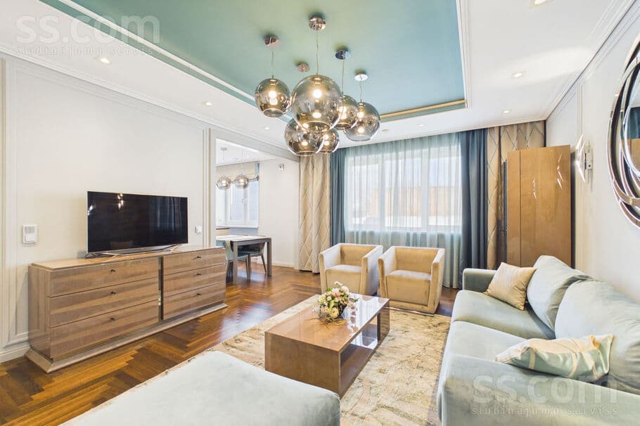 2 rooms, 61.0 m², Pārdošanā ekskluzīvs, dizaineru veidots un pilnībā aprīkots dzīv, Centre