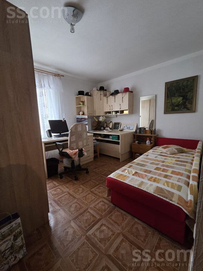 2 rooms, 8.0 m², Pārdod investīciju dzīvokli Valmierā, Annas ielā 8.
2 istabu dz, Valmiera