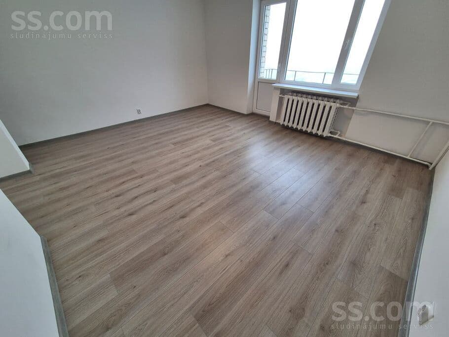 1 rooms, 14.0 m², Plašs vienas istabas dzīvoklis ar balkonu. 
Valmieras novada Se, Valmiera