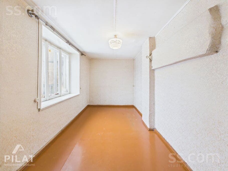 3 rooms, 45.0 m², Trīs istabu dzīvoklis centrā. Nepieciešams Remonts. 

Dzīvokli, Tukums