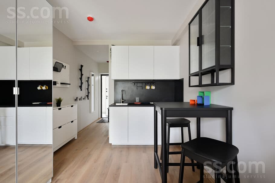 1 rooms, 27.0 m², Viktorijas iela 5 - 12

Īpašnieks pārdod apartamentus. 
Plāno, Majori