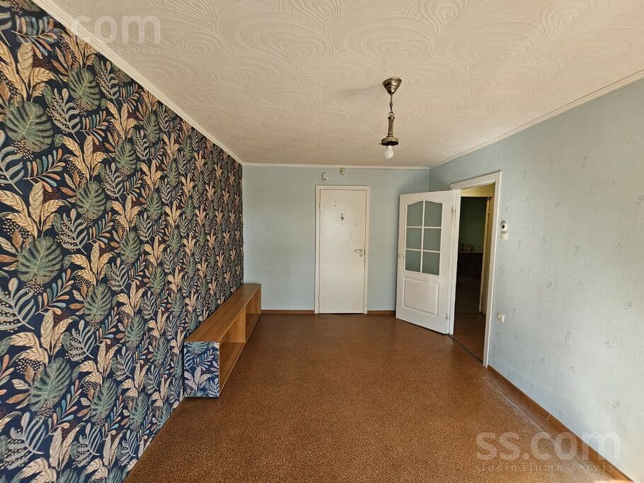 3 rooms, 12.0 m², Pārdodam trīs istabu dzīvokli 1.stāvā. 
-Atsevišķa ieeja;
-Rem, Rēzekne