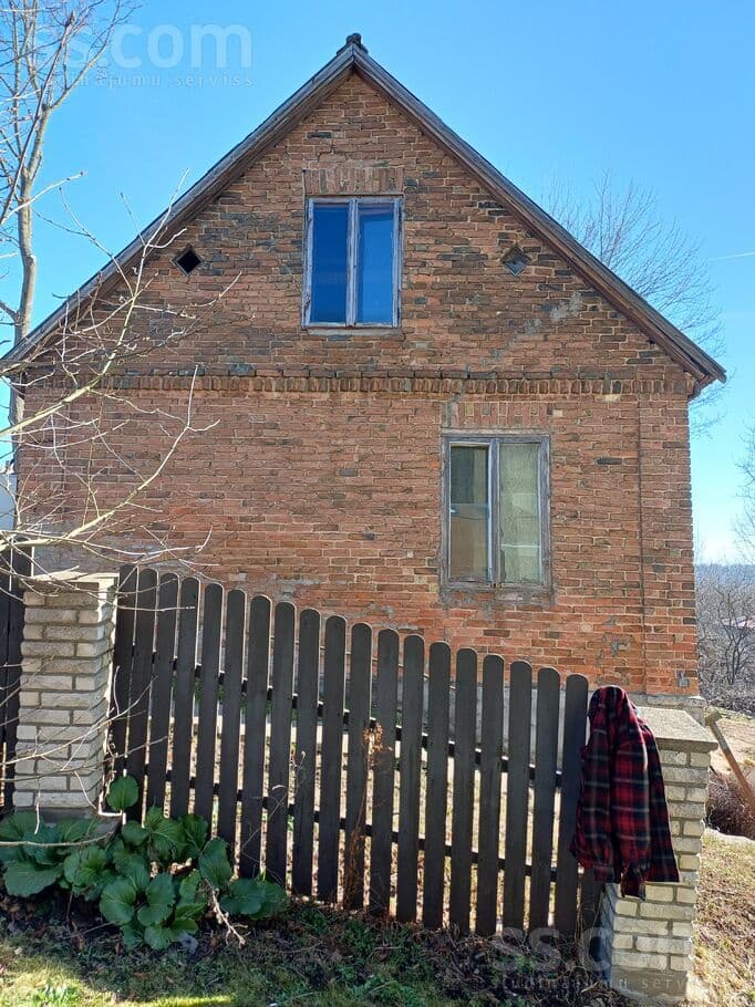 1 rooms, 23.0 m², Pārdod 2 remontējamos īpašumus tukuma centrā vai mainu uz dzīvokli ar jū, Tukums