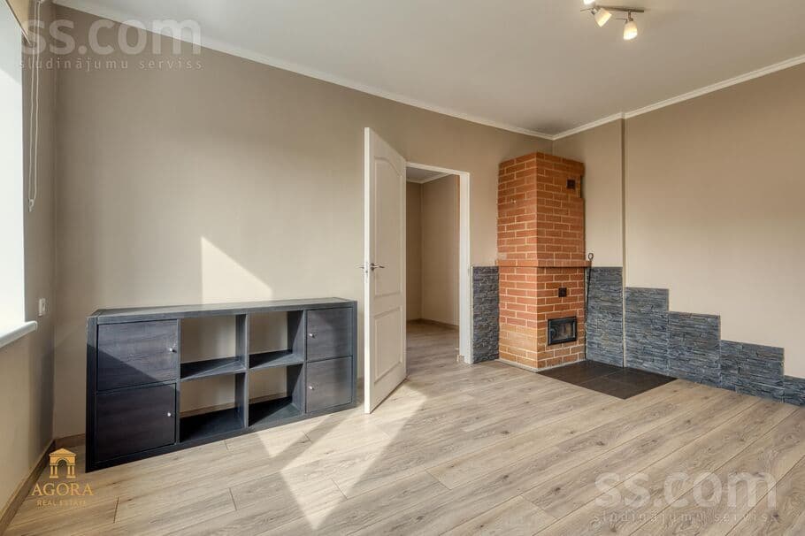 2 rooms, 41.0 m², Kvalitatīvi izremontēts, divistabu dzīvoklis Valmierā – bez liek, Valmiera