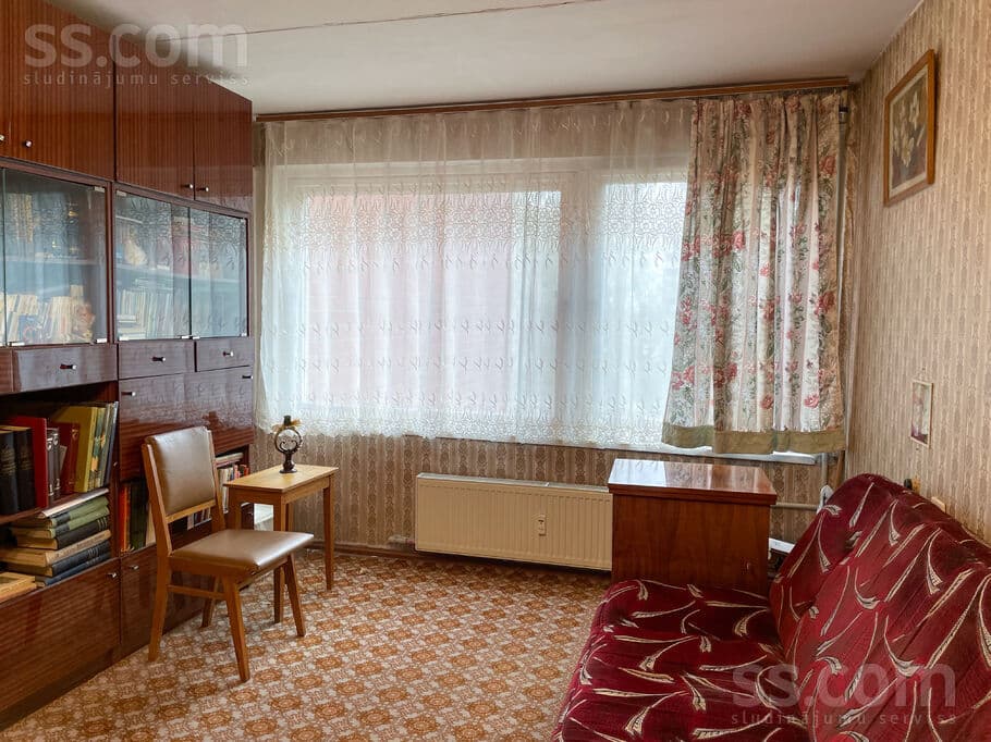 2 rooms, 56.0 m², Pārdod 2-istabu dzīvokli mājā, kas ir renovācijas procesā. 

D, Jelgava