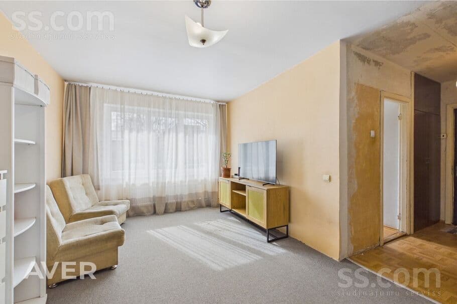 3 rooms, 64.0 m², Pārdošanā 3 istabu dzīvoklis renovētā ēkā starp Dzirnaviņu ezeru, Valmiera
