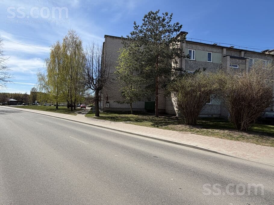 3 rooms, 66.0 m², Pārdodu 3 istabu dzivokli . 
2 lielas lodžijas. 
Pārdomāts iek, Jēkabpils