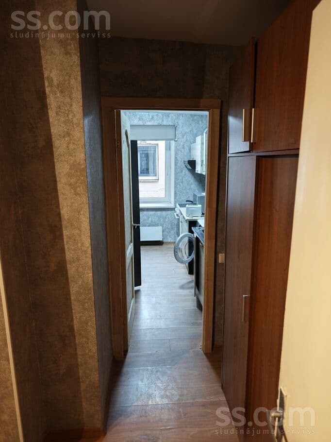 1 rooms, 32.0 m², Pārdod tikko izremontētu 1.5 istabu dzīvokli ar lodžiju klusā un, Rēzekne