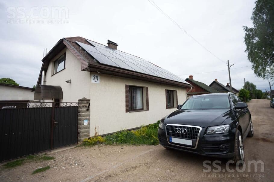 2 rooms, 604.0 m², В продаже качественный двухэтажный дом 130 м. , с земельным участком 604, Daugavpils