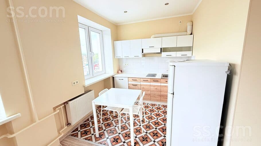 2 rooms, 43.0 m², Pārdod ļoti siltu un mājīgu 2 istabu dzīvokli 4. stāvā sakoptā,, Daugavpils
