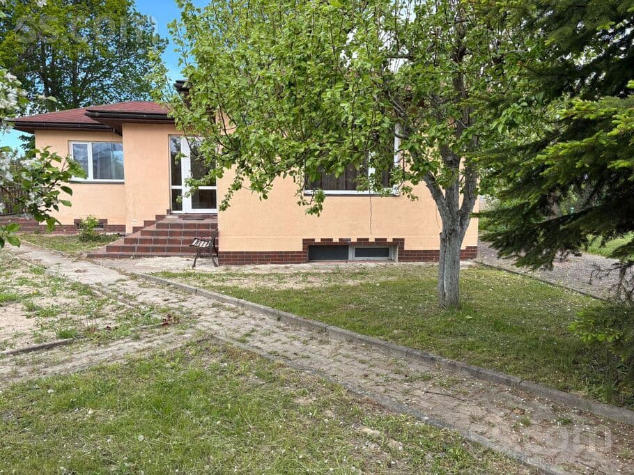 1 rooms, 663.0 m², Saistībā ar pārcelšanos tiek pārdota apkurināma māja pie upes-ideāla vie, Ventspils