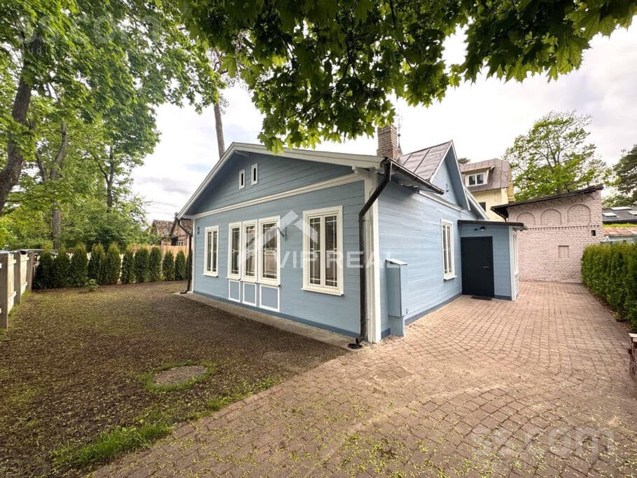 3 rooms, 400.0 m², Pārdod nekustamo īpašumu pašā Jūrmalas centrā, Majoros. 

Īpašums sast, Majori