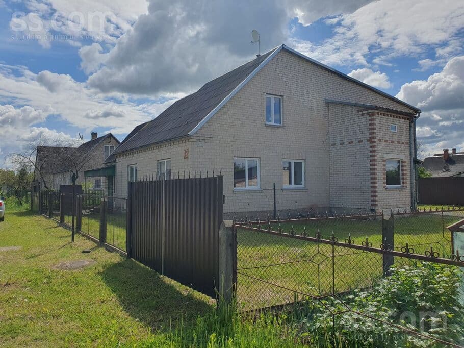 2 rooms, 600.0 m², Продаётся добротный дом на юдовке, просторная тупиковая улица. Новая эле, Daugavpils