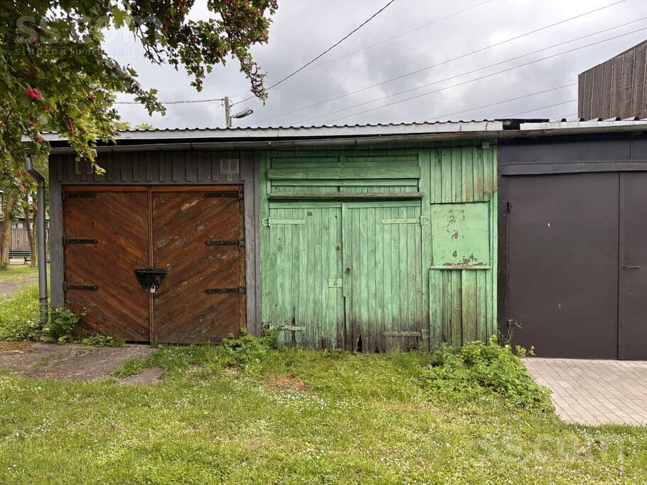 1 rooms, 10.0 m², Pārdod. 
Laivu elingu, kooperatīvā 
Straume 3, Amatas iela22. 
Jauns, Liepāja