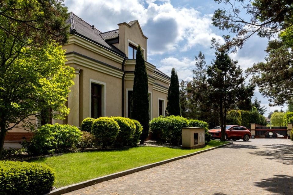 Wynajmę Dom Wrocław - 994,54 m²