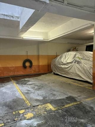 1 BR in Mid-Levels