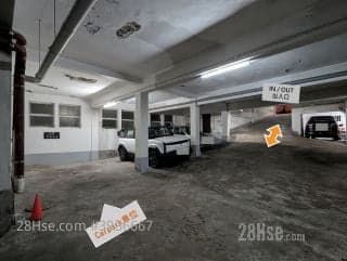 1 BR in Mid-Levels
