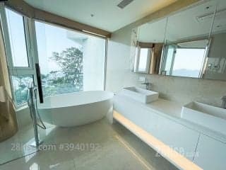 4 BR in > 19 Rarely decorated villas on the Peak The Peak La Haciend