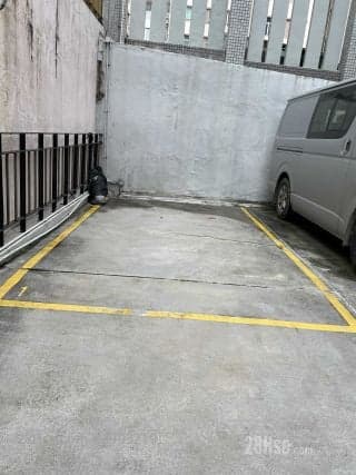 1 BR in Kowloon Tong