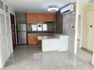 3 BR in > 8 Beautiful apartment near the station