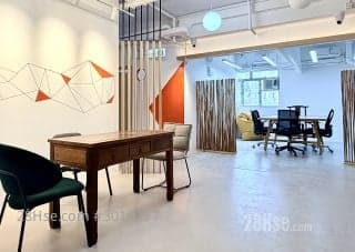 1 BR in > 10 Golden 2 minutes from Wong Chuk Hang MTR Station