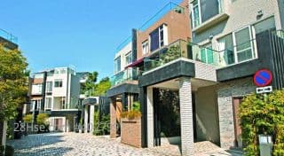 4 BR in > 3 Independent villa with extra