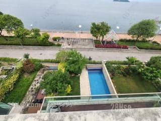 1 BR in > 24 The detached houses in Yilong Bay offer panoramic views