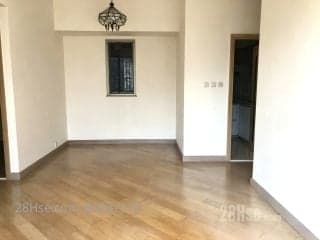 1 BR in > 8 Real listing! Spacious 3