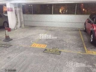 1 BR in > 3 The parking lot G