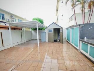 3 BR in > 11 Top New air conditioning throughout