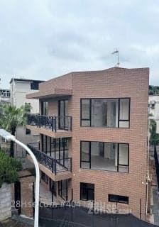 1 BR in > 8 Golden Lease 38K
