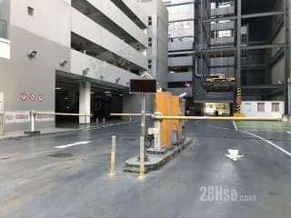 1 BR in > 1 covered parking spaces Tsuen Wan One Midtown Flourish Pr