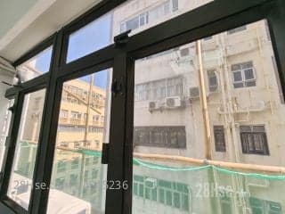 1 BR in > 13 Golden New upstairs shop