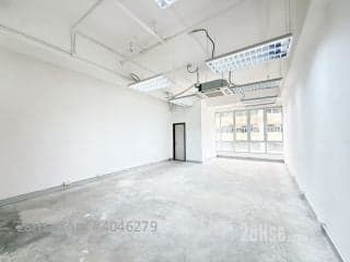 1 BR in > 24 Golden (Includes land and management fees) Industrial a