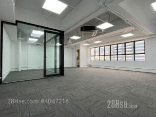 1 BR in > 7 Golden No commission for tenants!! High