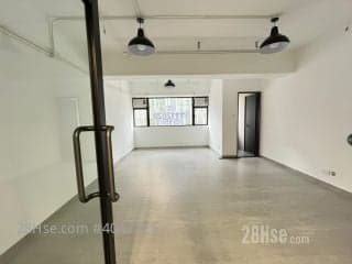 1 BR in > 12 Golden Commission discount!! Newly renovated studio wit
