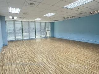 1 BR in > 17 Golden Near MTR