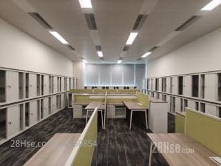1 BR in > 10 Golden The stylish interior can be furnished with furni