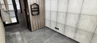 4 BR in > 18 Golden The entire building has been revitalized