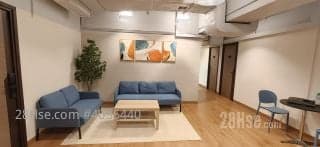 1 BR in > 11 Golden Newly renovated with practical spacing