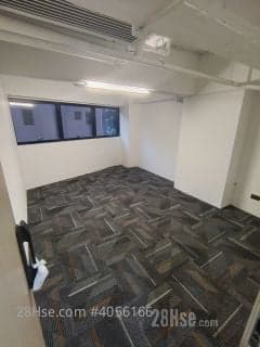 1 BR in > 17 Golden Newly renovated and beautifully decorated commer