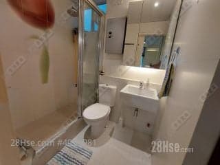 3 BR in > 8 Golden Nearby shopping malls and supermarkets Taikoo Shi